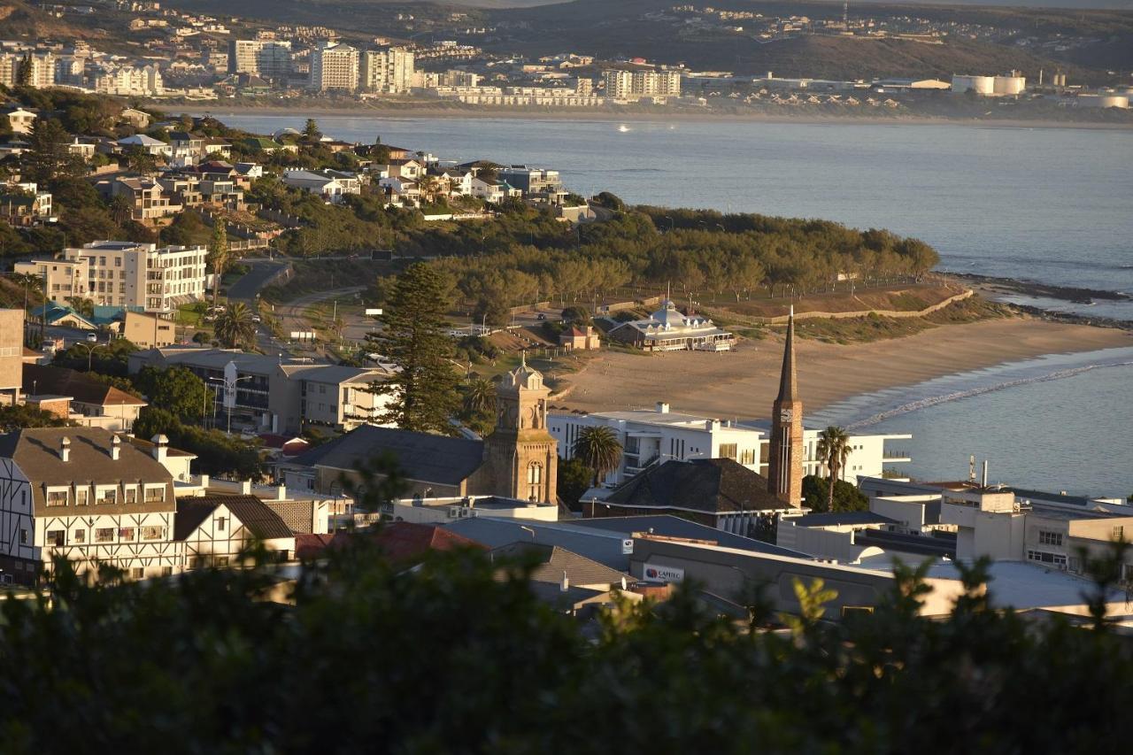 Ocean Breeze Apartment Mossel Bay Exterior photo