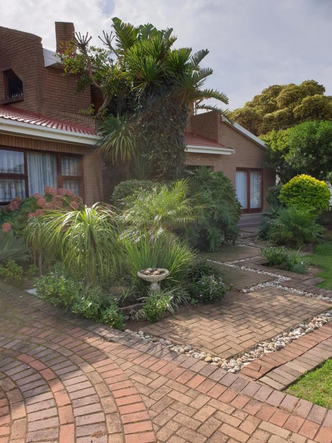 Ocean Breeze Apartment Mossel Bay Exterior photo